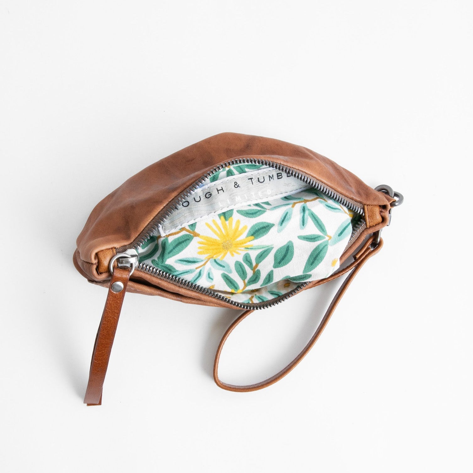 bon bon in rodeo saddle, showcasing interior darling daisies lining