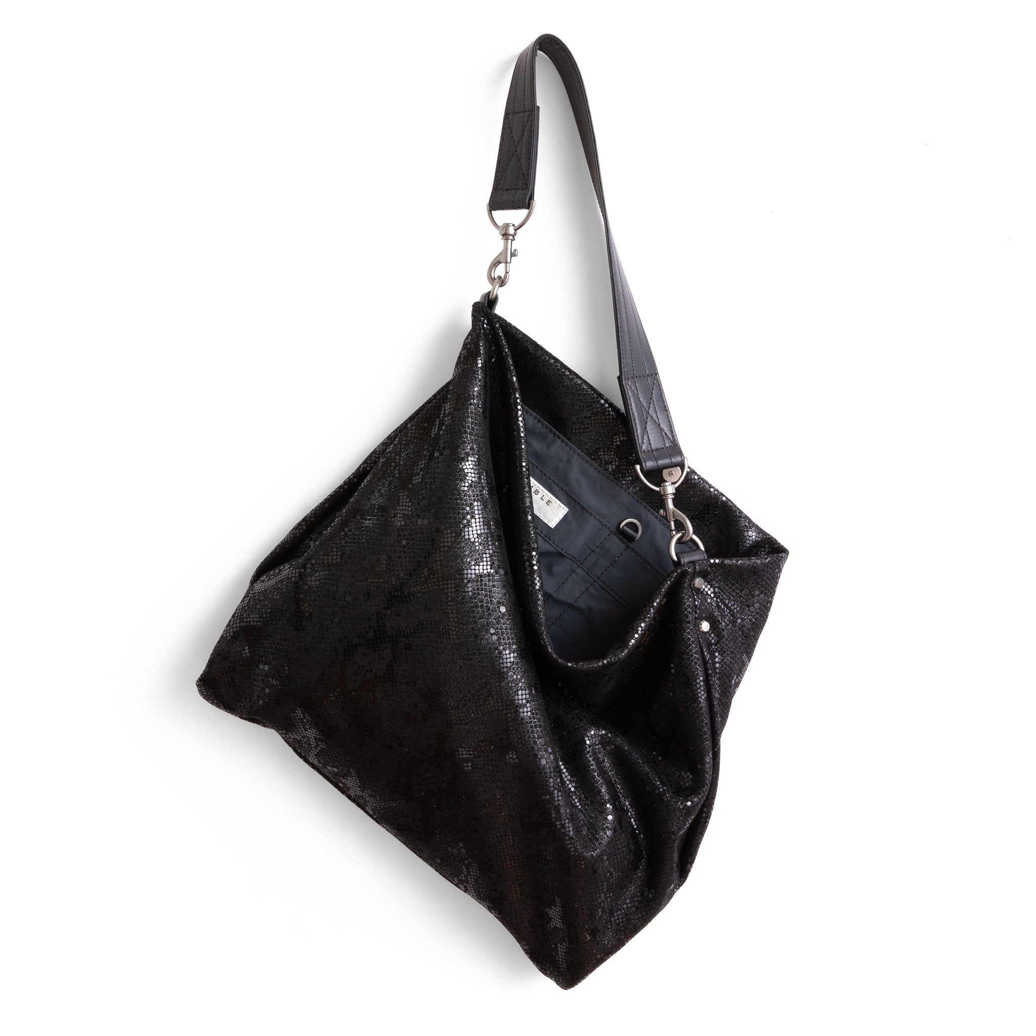 olivia in gleam and black