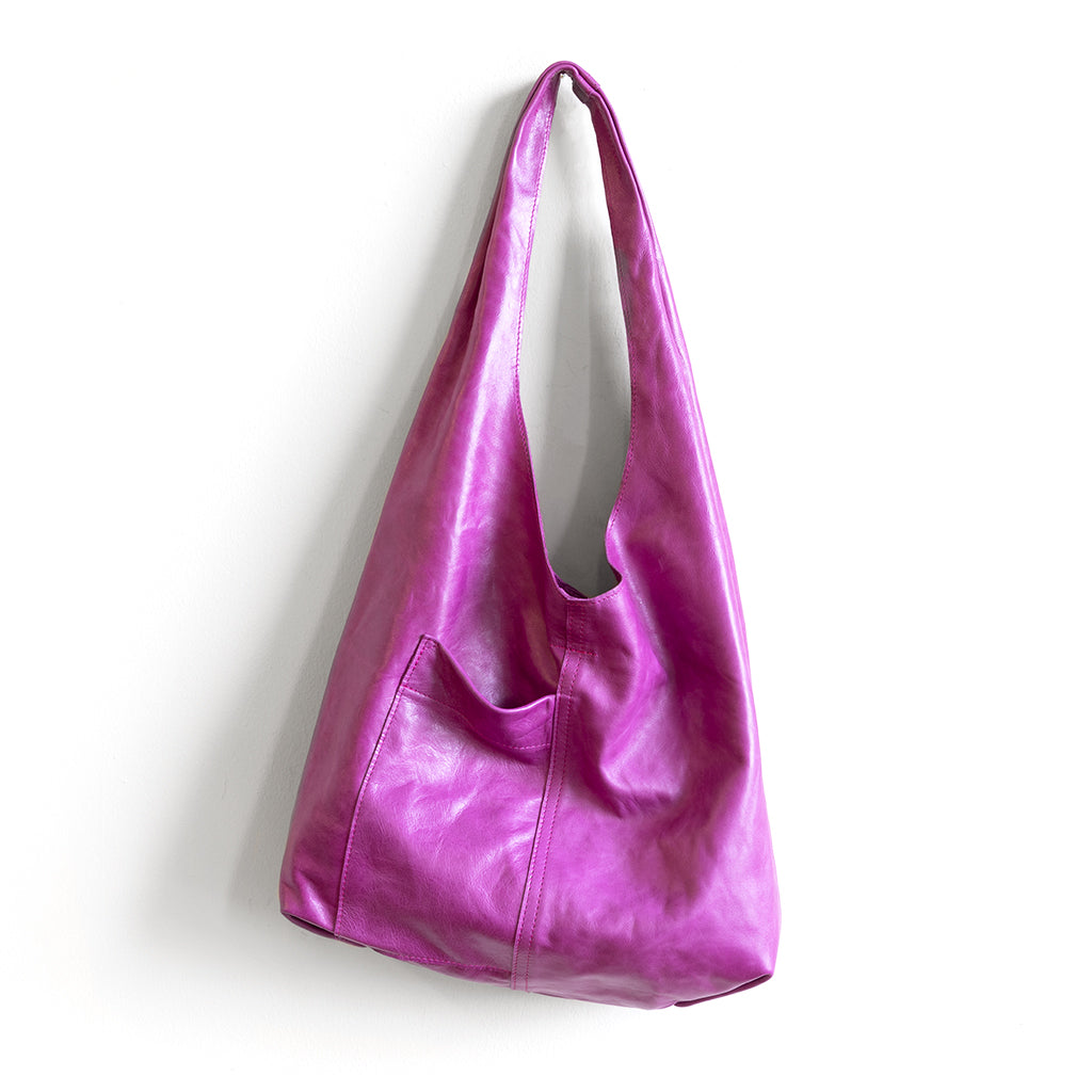 candid sling small in hibiscus