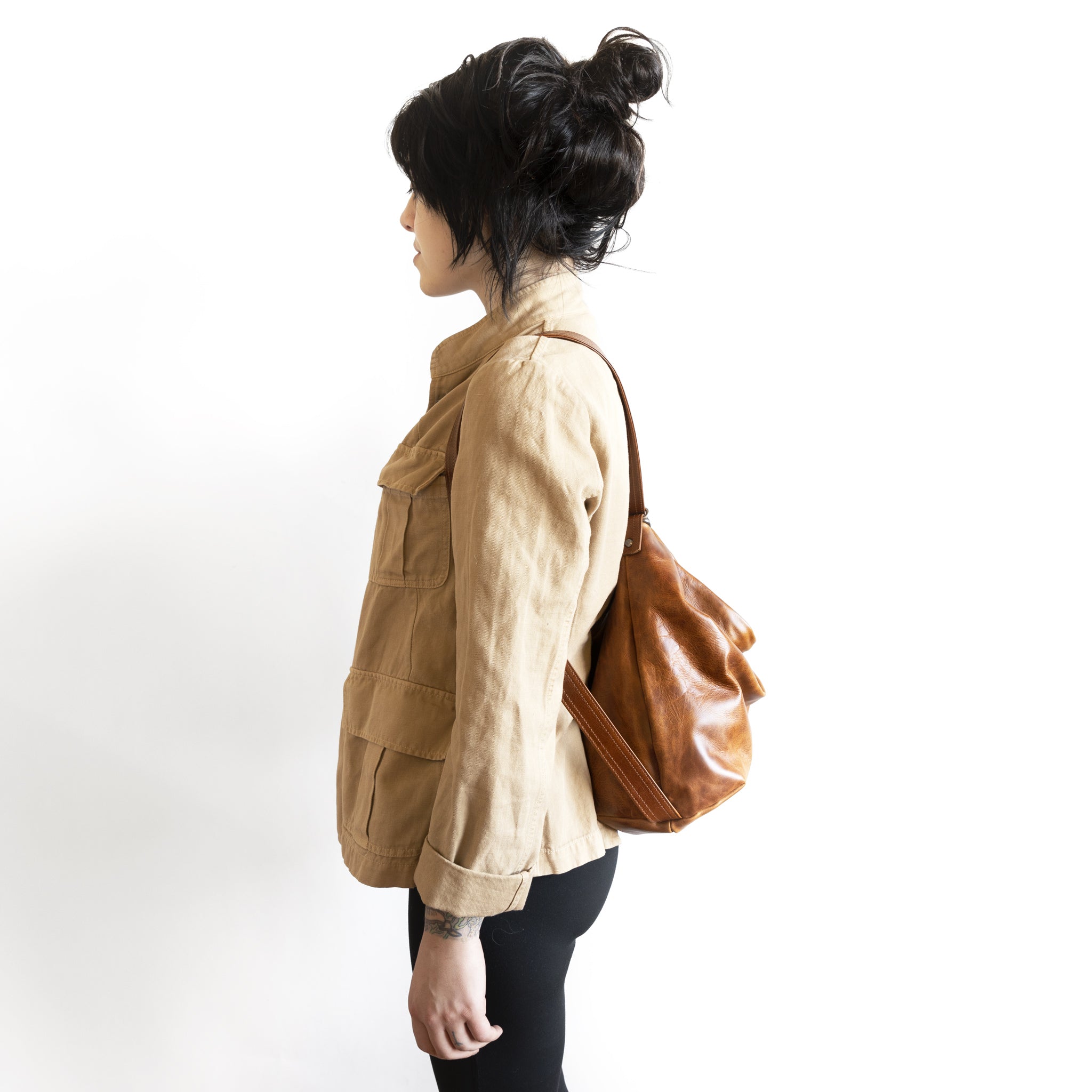 hobo pack original, size large, in saddle