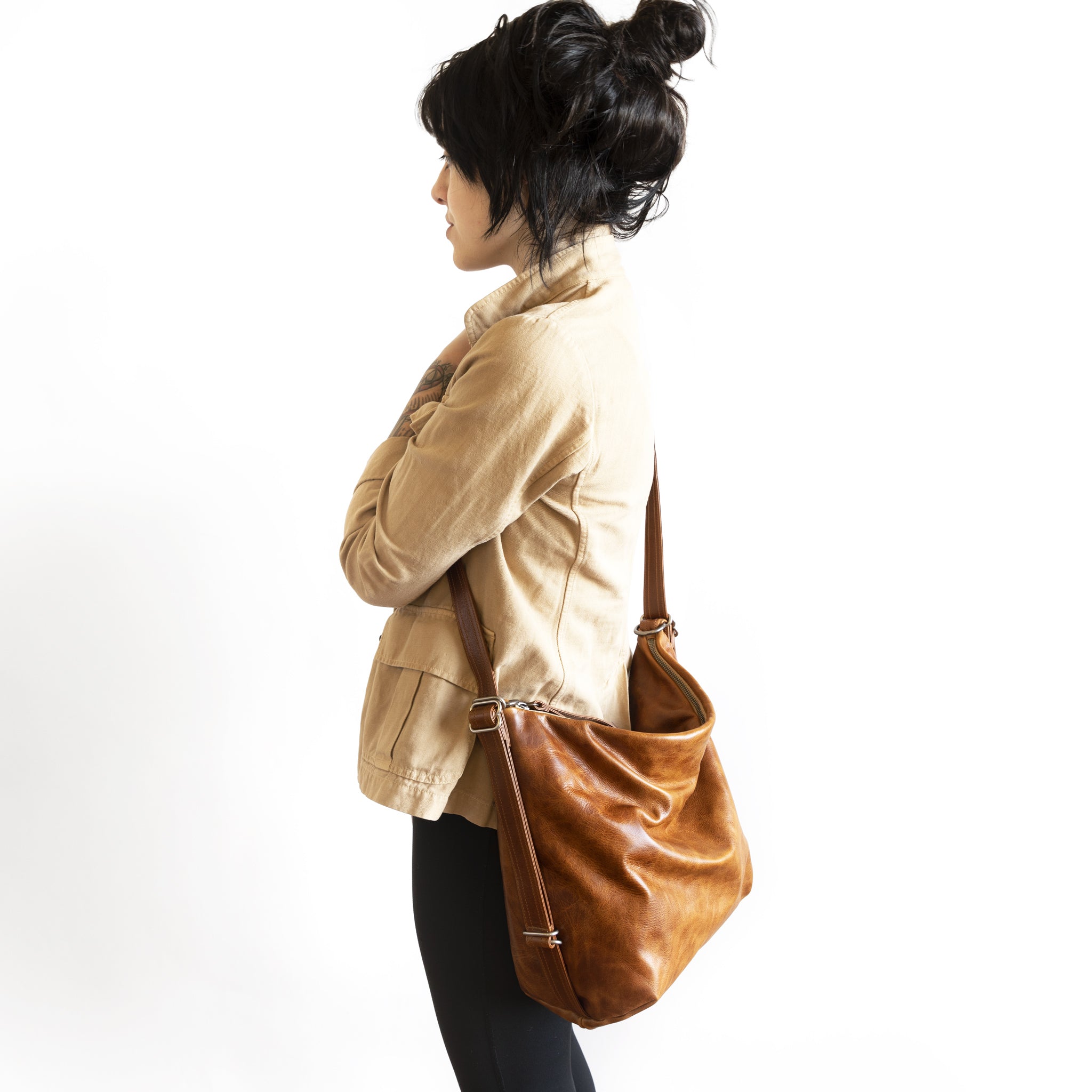 hobo pack original, size large, in saddle