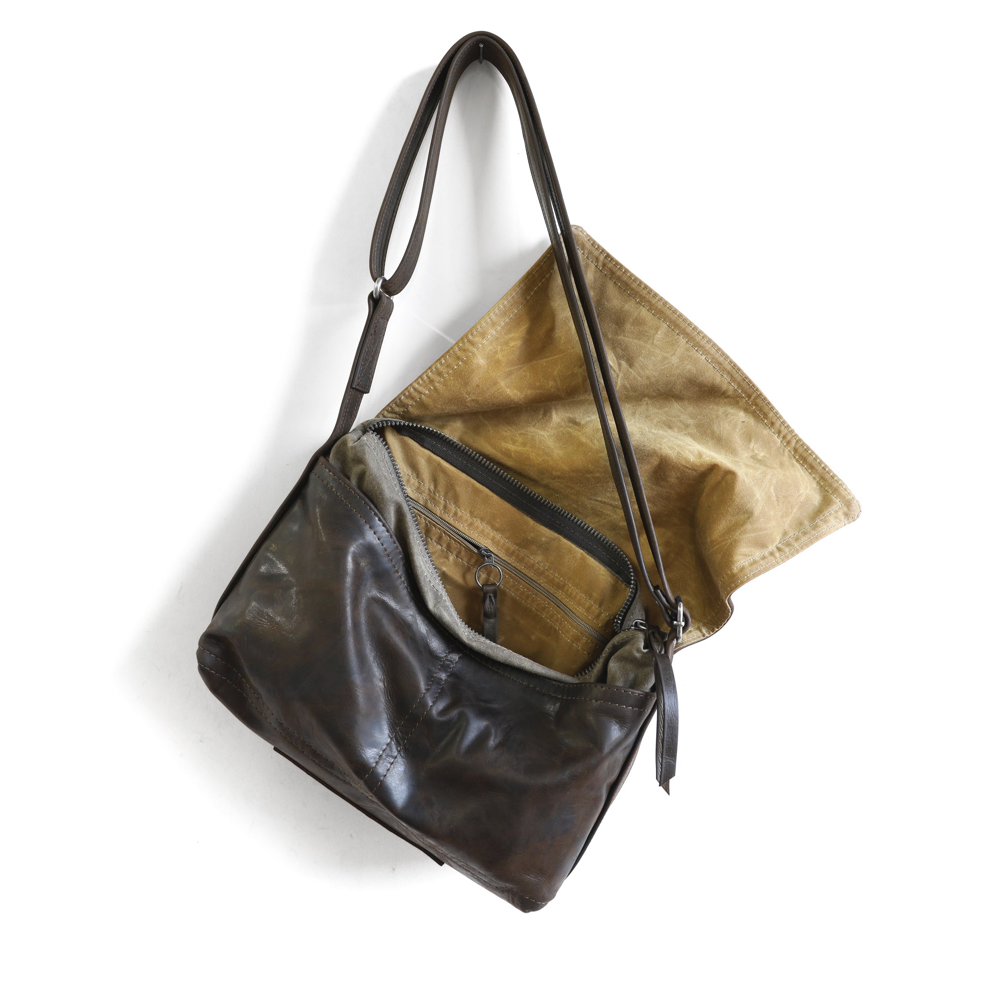 little book bag in distressed espresso