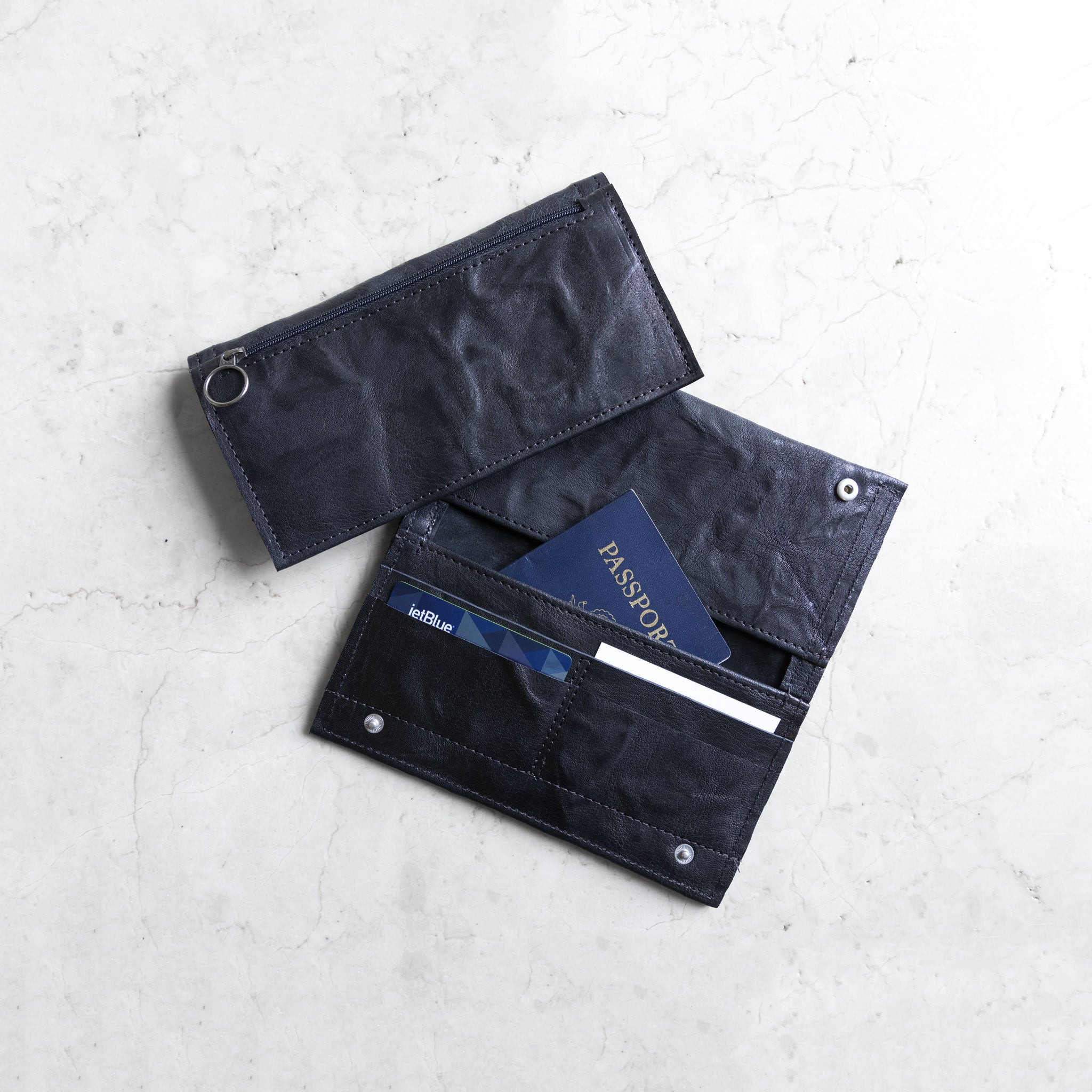 snap wallet in rodeo black